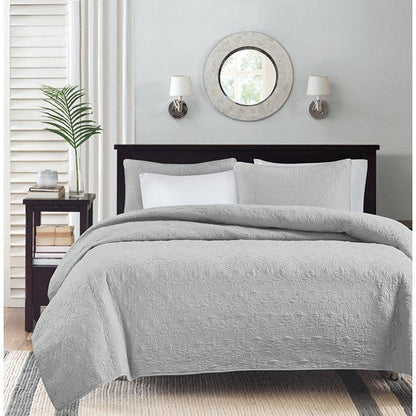 Reversible Quilt Set with Antimicrobial Treatment - Grey Full/Queen