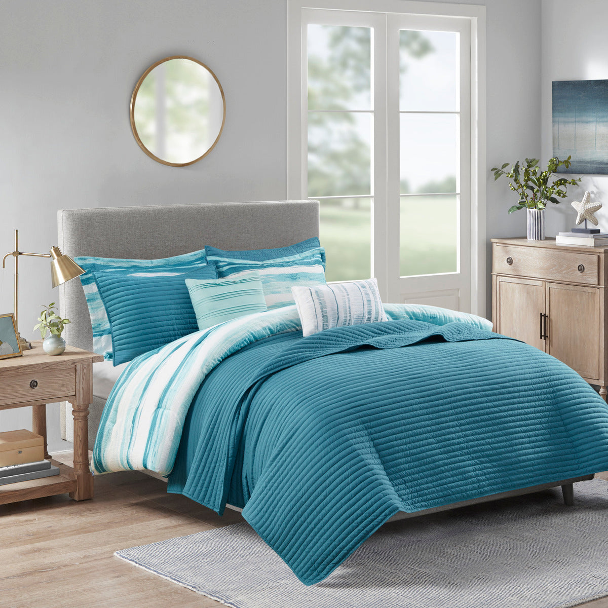 8 Piece Seersucker Comforter and Quilt Set with Hypoallergenic Fill – Aqua King/Cal King