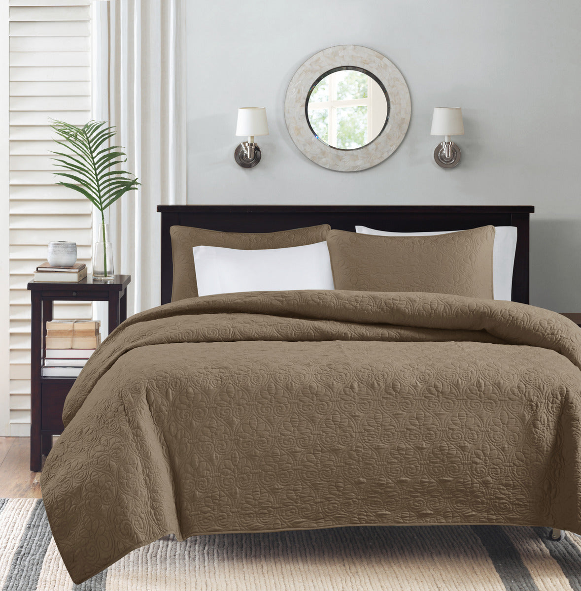 Reversible Quilt Set with Antimicrobial Treatment - Mocha