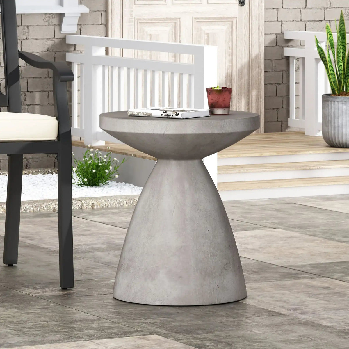Outdoor/Indoor Lightweight Concrete Side Table