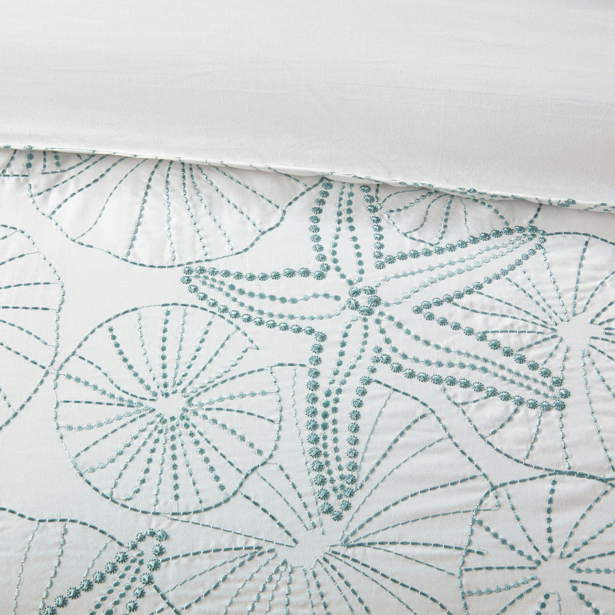 White Cotton Duvet Cover Mini Set with Embroidered Seashells – Full/Queen