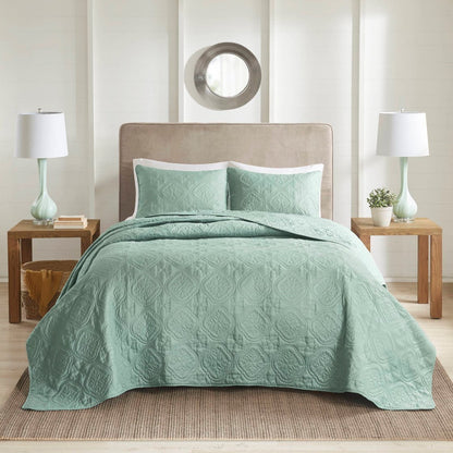 Seafoam Reversible Bedspread Set with Quilted Medallion Design - King/Cal King