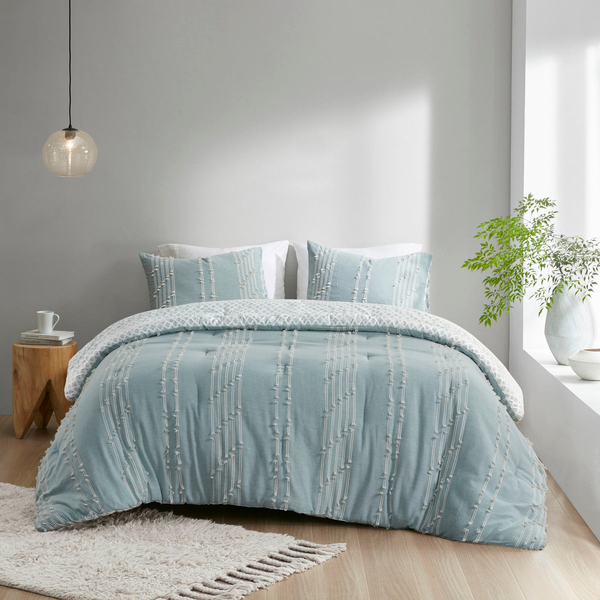 Cotton Jacquard Comforter Set with Reversible Design - Aqua