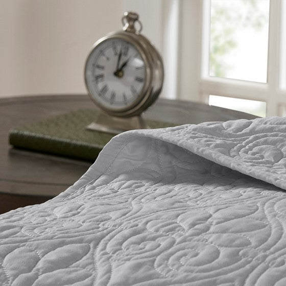 Reversible Quilt Set with Antimicrobial Cotton - Grey King/Cal King