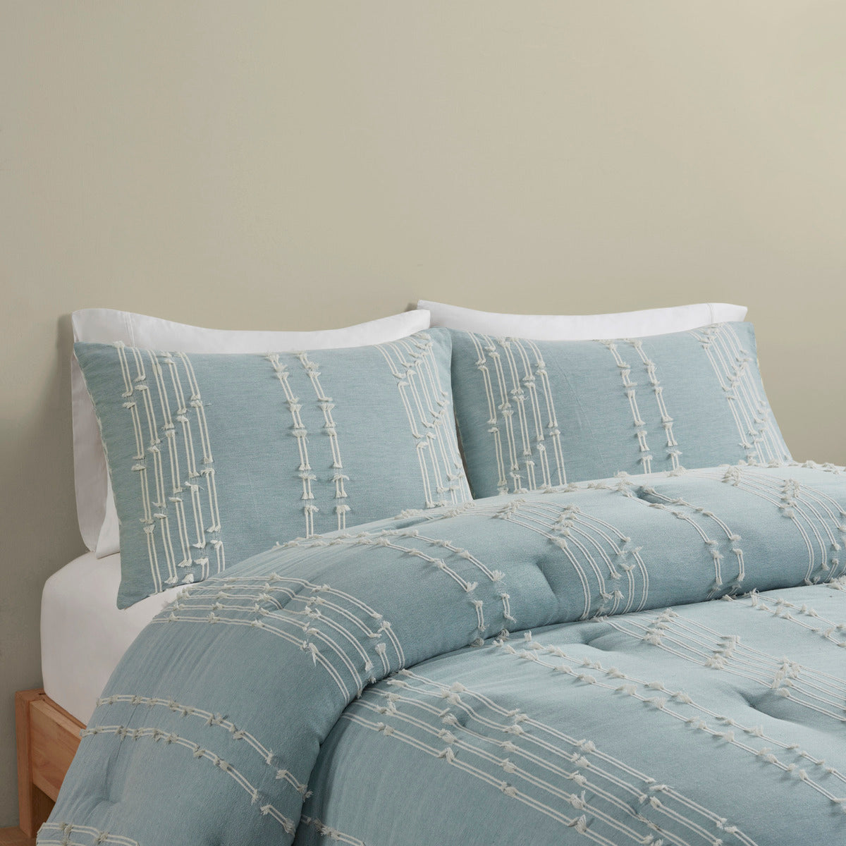 Cotton Jacquard Comforter Set with Reversible Design - Aqua