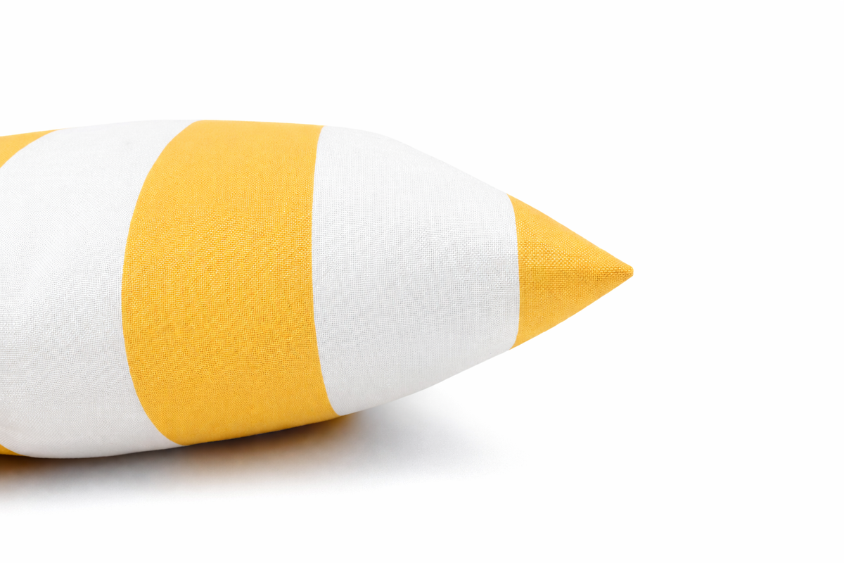 Waterproof & Fade-Resistant Outdoor Throw Pillows Set - Yellow & White