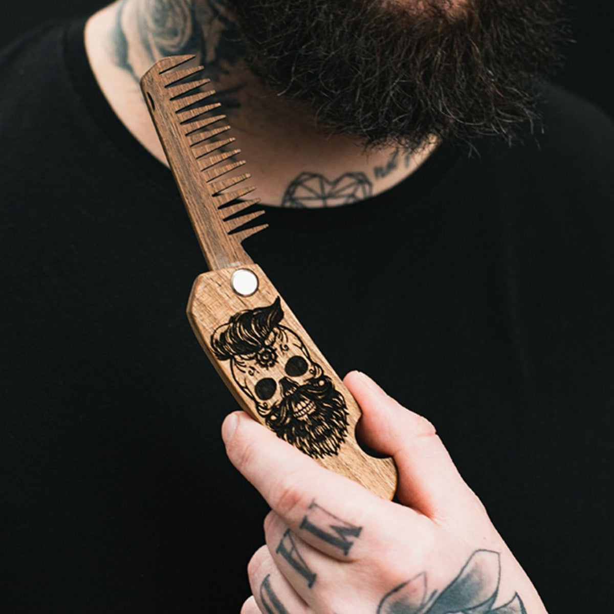 Wooden Beard Comb – Skull Design