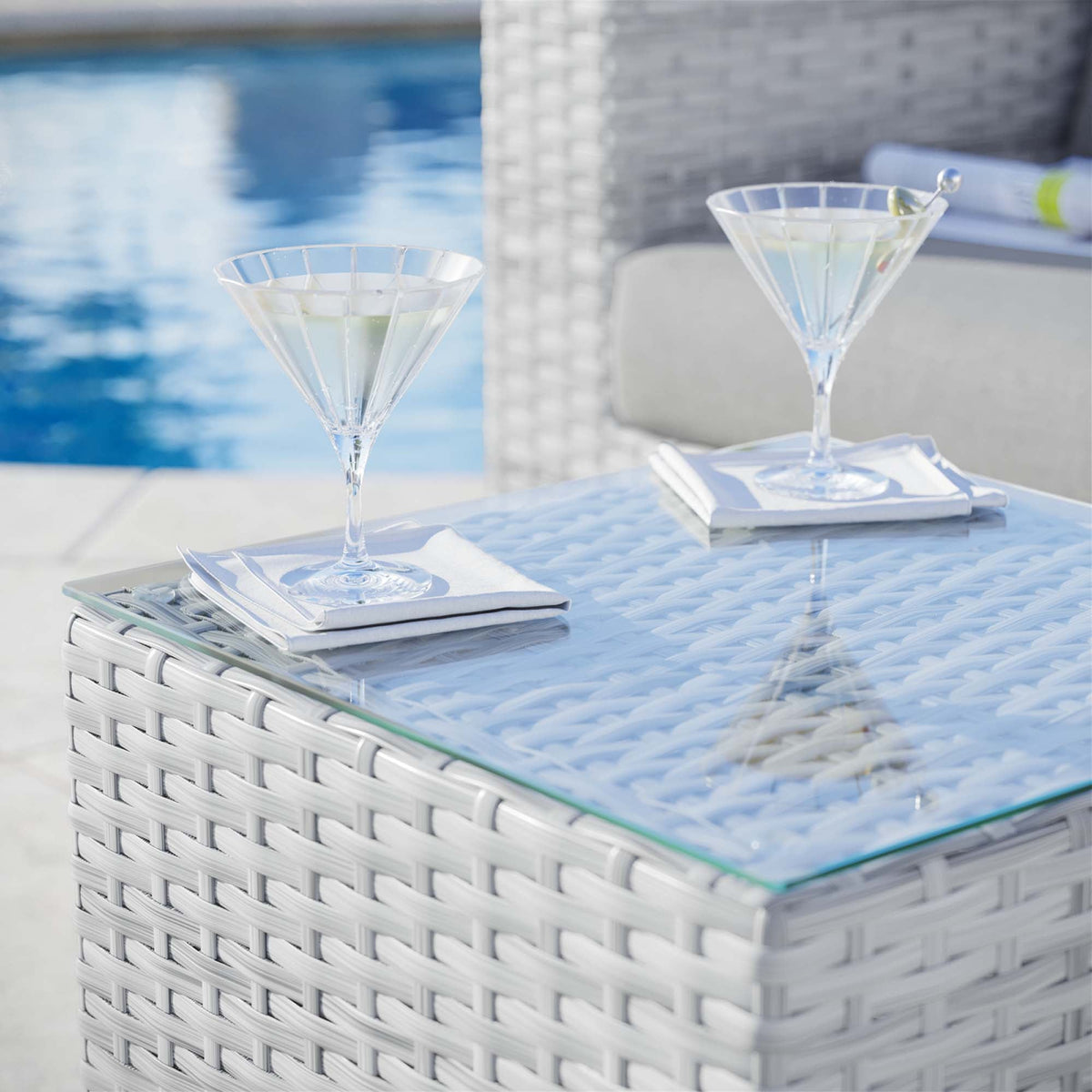 Convene Outdoor Patio Side Table by Modway - EEI-4300