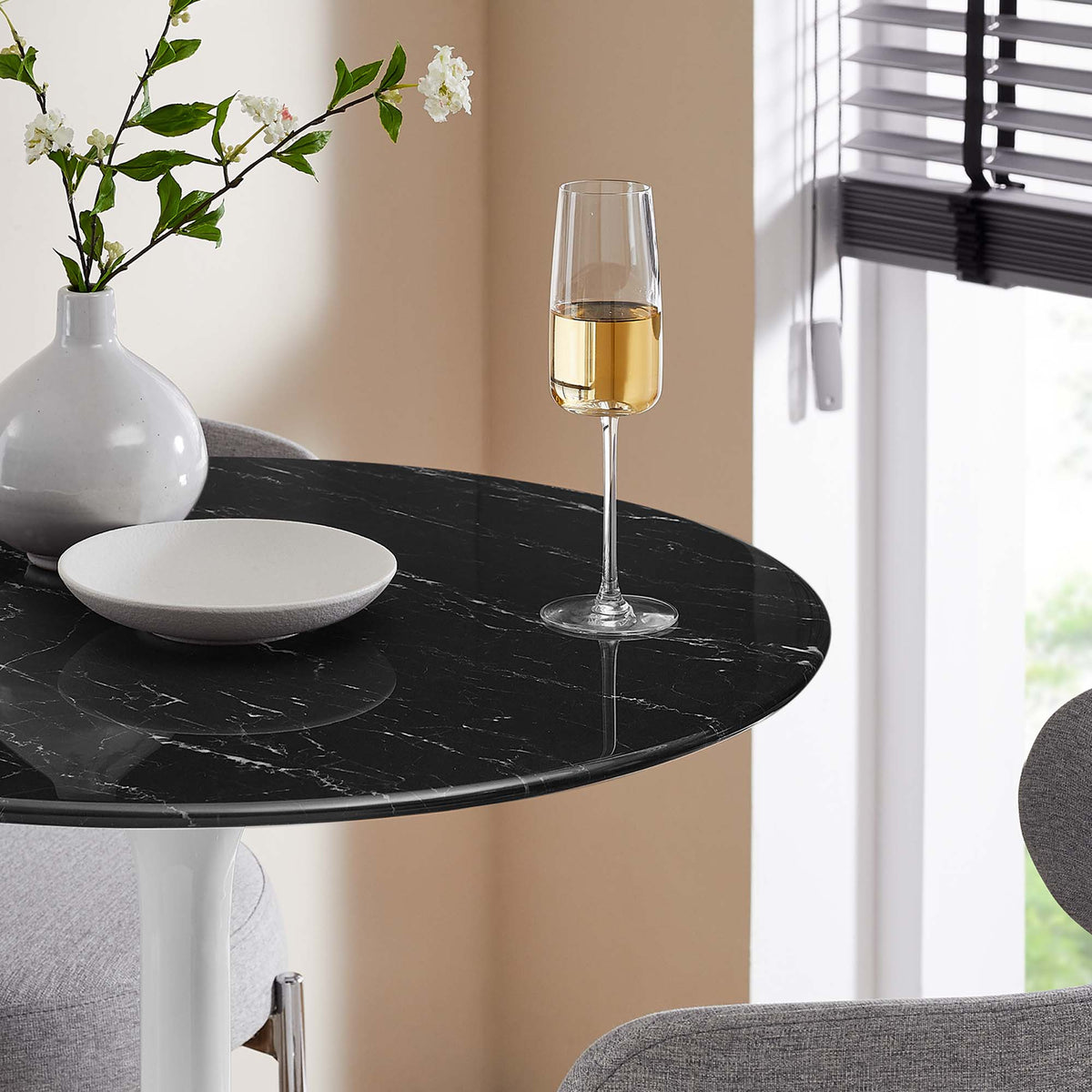 Lippa 28" Round Faux Marble Bar Table by Modway - EEI-5203