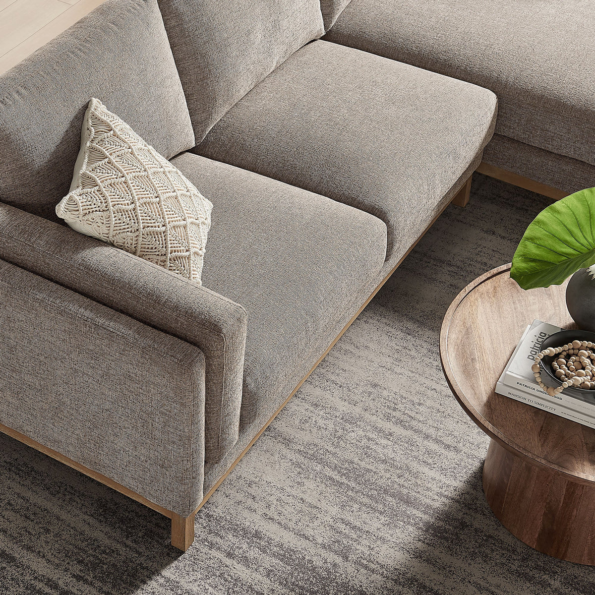 Roscoe Right-Facing Fabric Sectional Sofa with Chaise by Modway