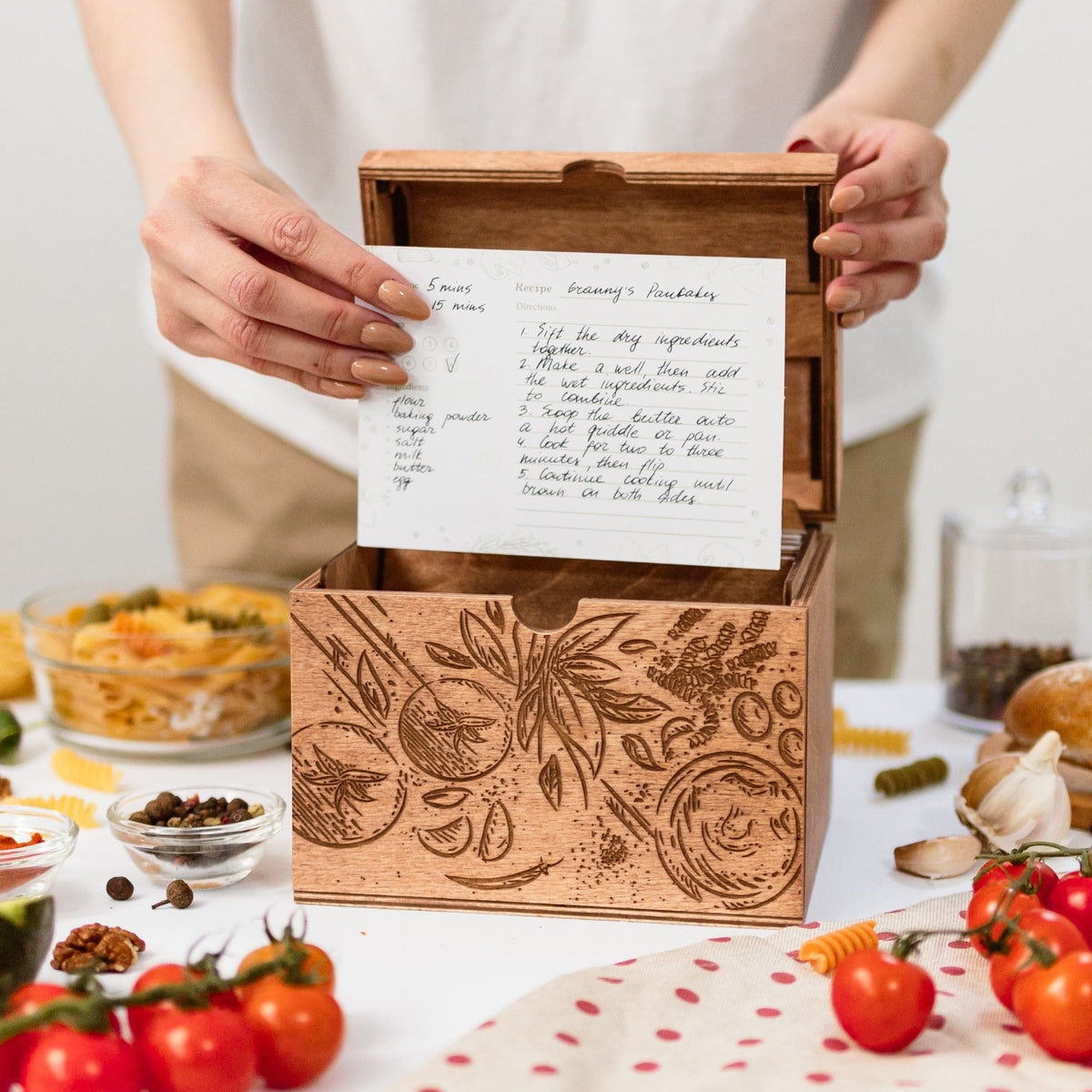 Wooden Recipe Box – Tomatoes Design