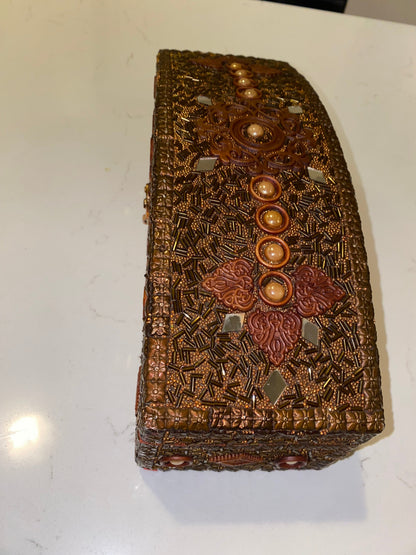 VINTAGE HANDMADE CLASSIC JEWELRY CHEST