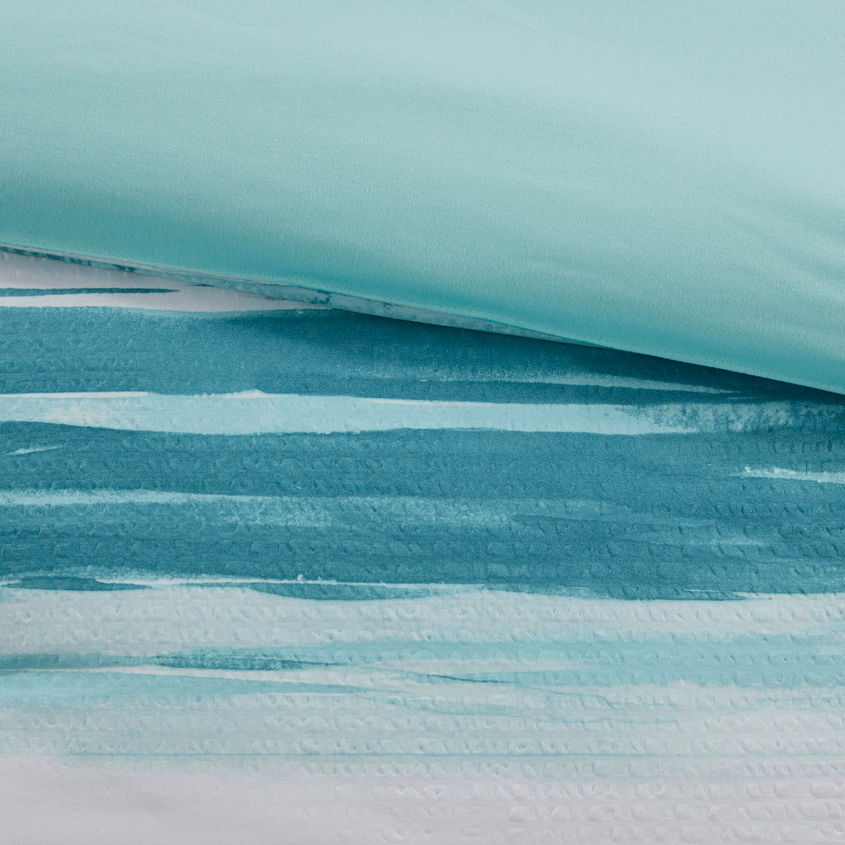 8 Piece Seersucker Comforter and Quilt Set with Hypoallergenic Fill – Aqua King/Cal King