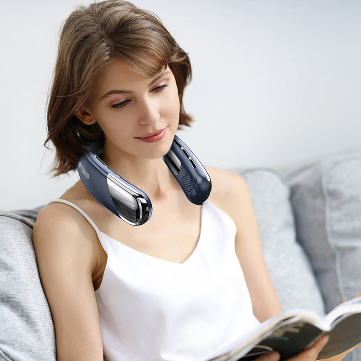 Portable Neck Cooling Fan With Type-C Charging Battery Hands-Free Bladeless Personal Fan 5 Speeds Digital Display Adjustable Neck Width for Man Woman