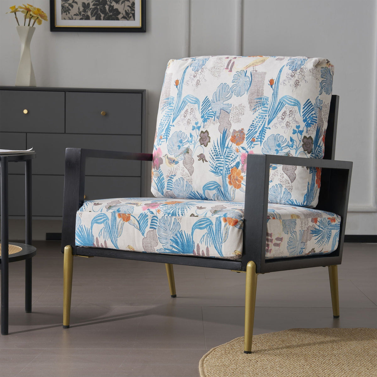 Modern Armchair With Solid Wood Frame and Adjustable Backrest - White or Light Blue