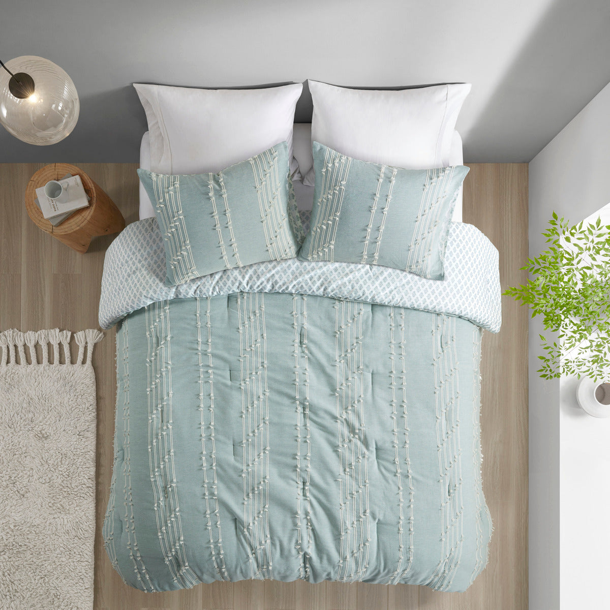 Cotton Jacquard Comforter Set with Reversible Design - Aqua