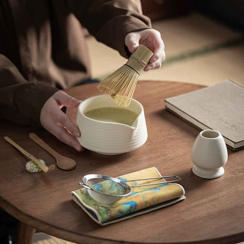 Premium 8-piece Matcha Set: Ceramic Chawan, whisky gift box, Matcha tools – for tea lovers