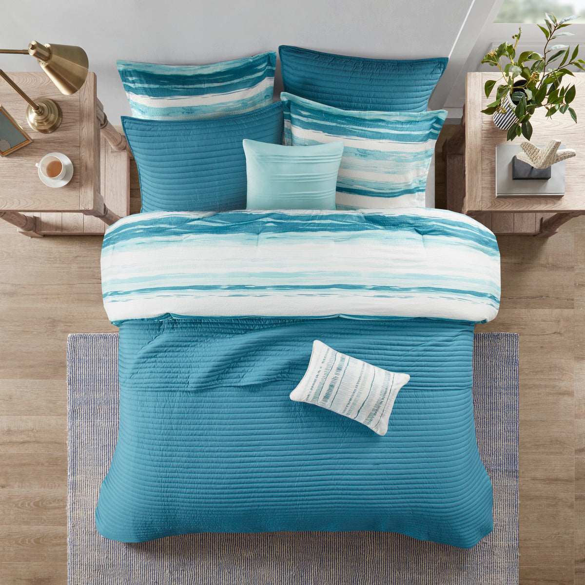 8 Piece Seersucker Comforter and Quilt Set with Hypoallergenic Fill – Aqua King/Cal King