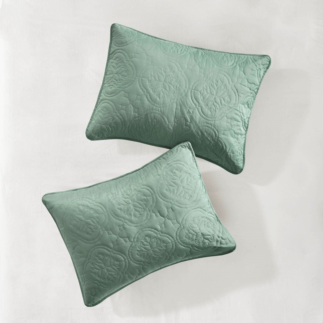 Seafoam 3 Piece Reversible Bedspread Set with Medallion Quilting - Full/Queen