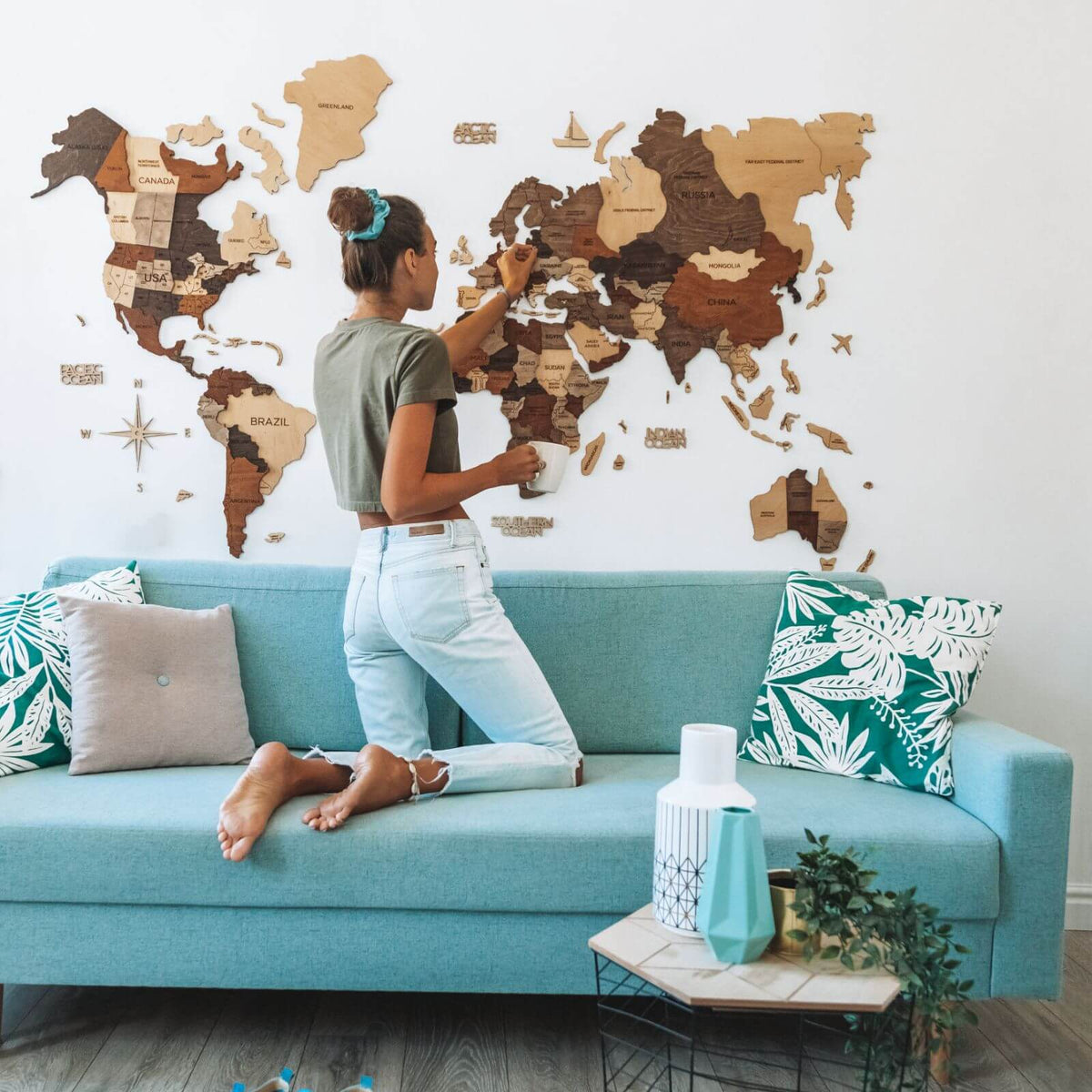 Bundle: Map, Flags Pins, Travel box