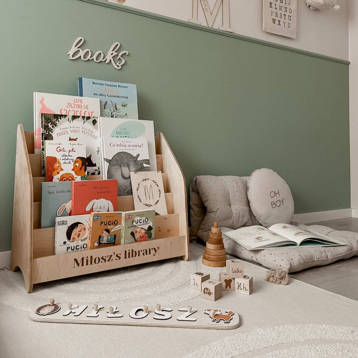 Front facing bookshelf