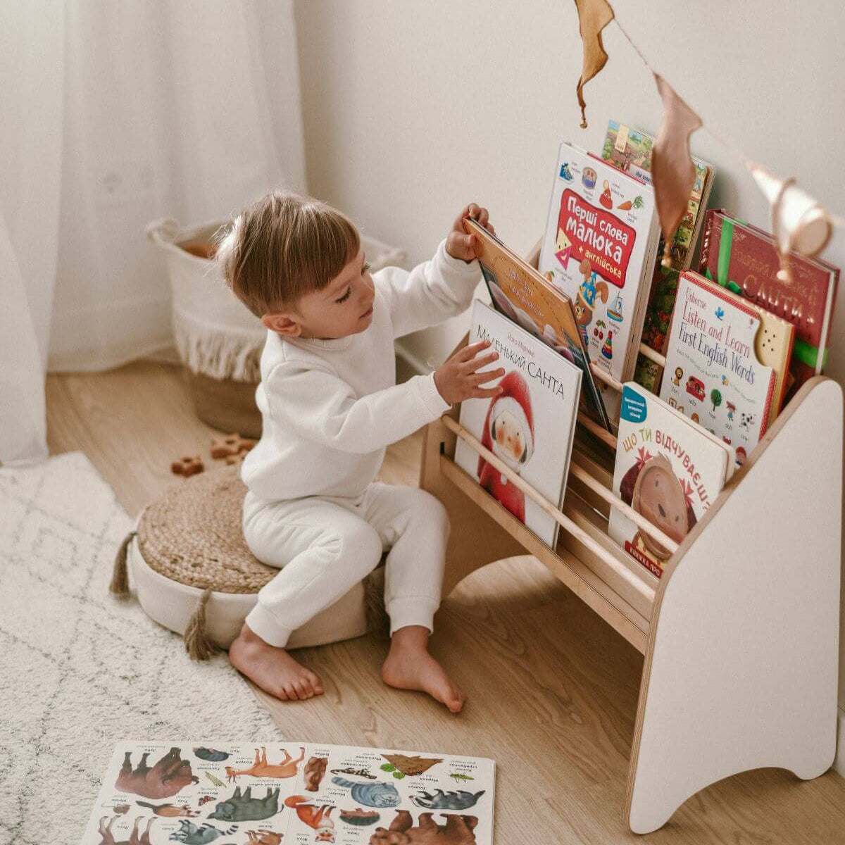 Wooden Montessori Bookshelf